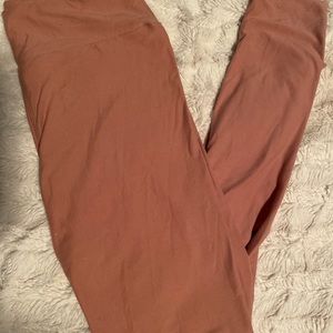 pink leggings